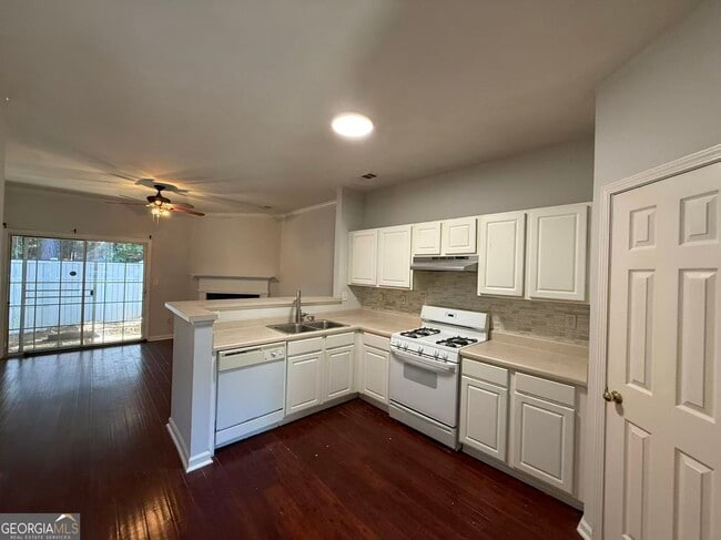 Photo - 1499 Cove Creek Cir