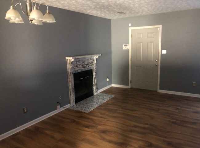 Photo - 2BR/ 1.5BA Townhouse in Bearden w/ 1 car garage