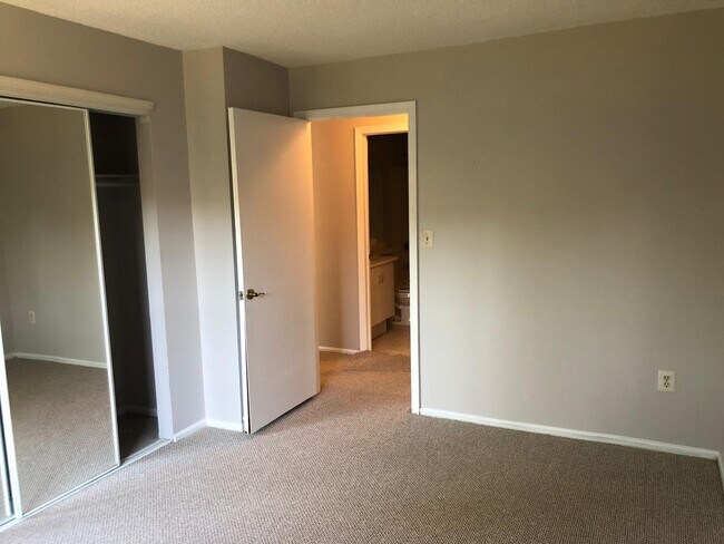 Photo - 41 Rickard Ct Unit 41