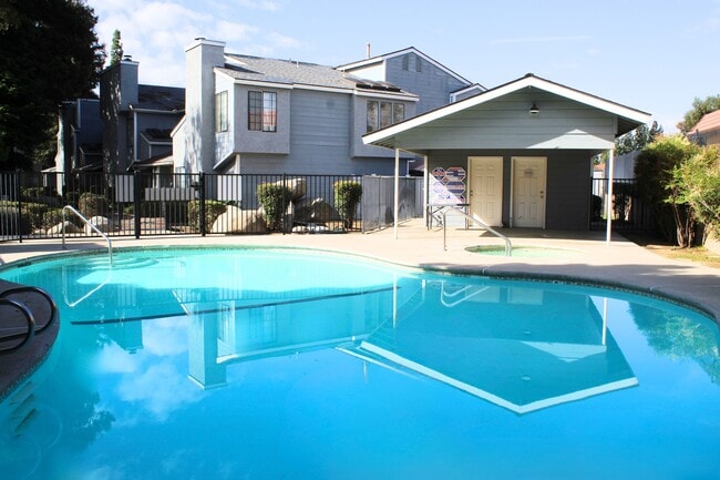 Photo - 7330 Stockdale Hwy