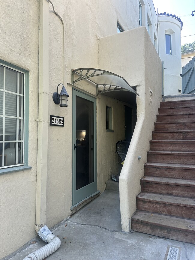 Building Photo - 2468 Lyric Ave Unit 2468 12