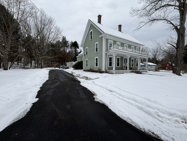 Building Photo - 169 Sewalls Falls Rd Unit First Floor