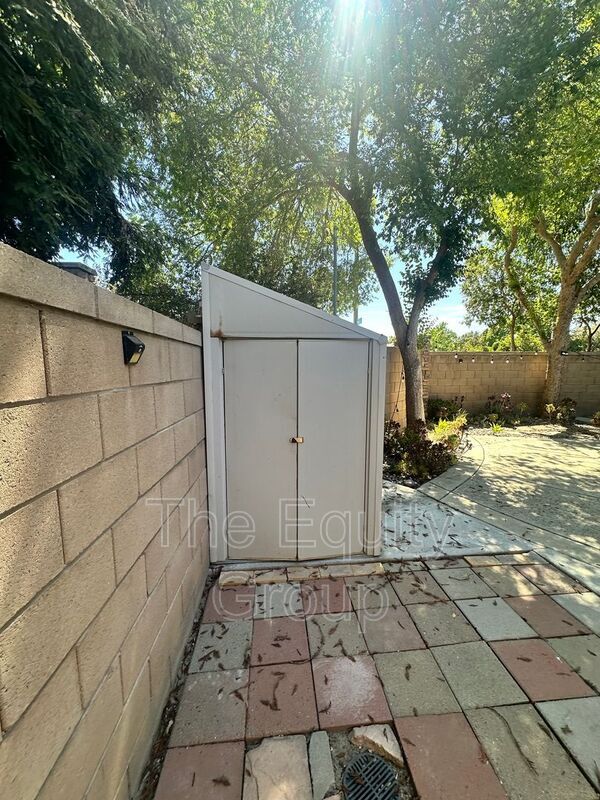 Photo - 1832 N Vickie St