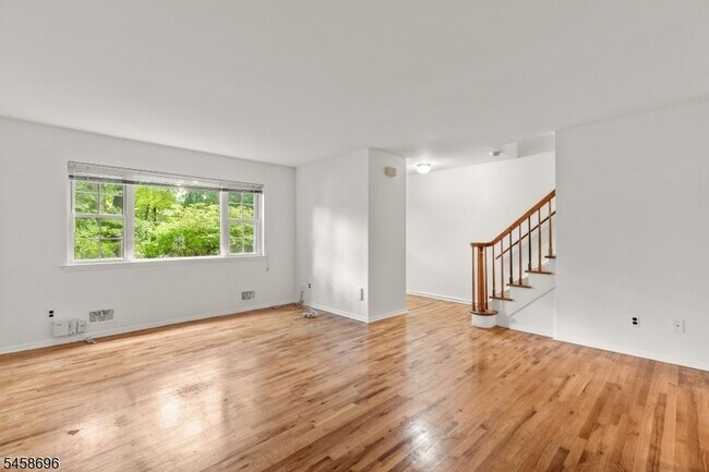 Photo - 88 Poplar St