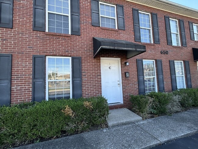 Photo - 3 BD 2 BA APARTMENT BY TTU FOR RENT Unit A