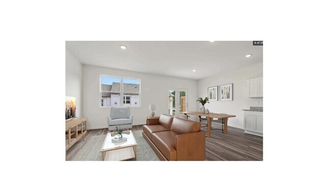 Photo - 232 Gillis Wy