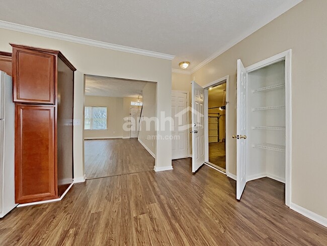 Photo - 221 Scarlet Ridge Ct