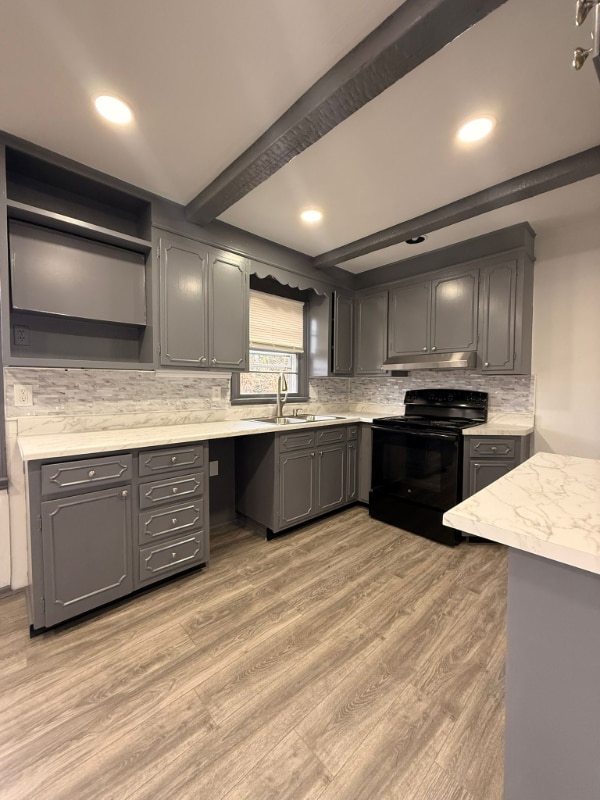 Photo - 17727 Crest Dr