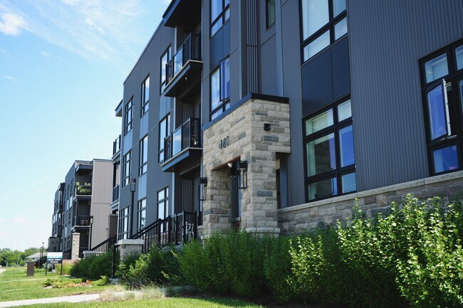 Photo - 180 Cope Dr Unité 303