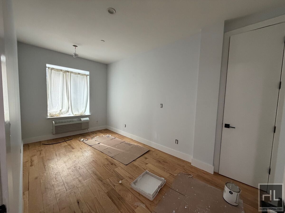 Photo - JACKSON AVENUE Unit 1D