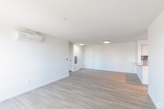 2BR, 1BA - 900SF - Living Room
