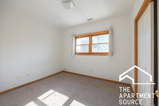 Photo - 817 N Milwaukee Ave Unit 3F