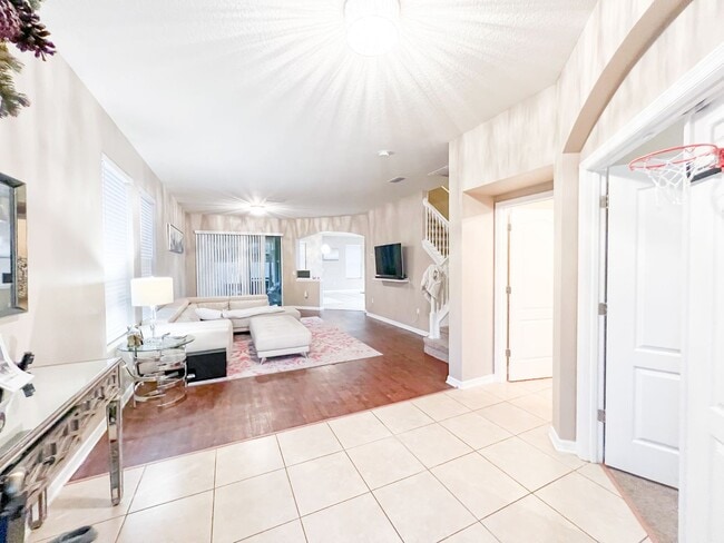 Photo - Exquisite Retreat: Luxury Living in Waterside Pointe