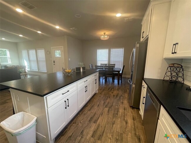 Photo - 1220 Diamondhead Dr