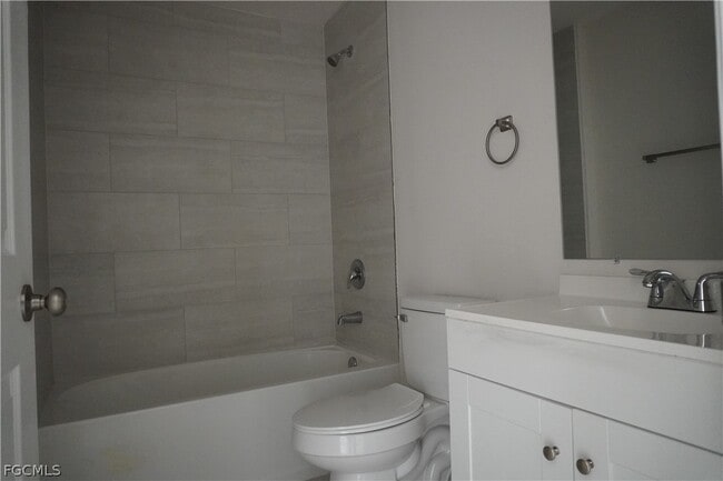 Photo - 4351 Country Club Blvd