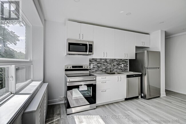 Photo - 419 Woodbine Ave Unit 10