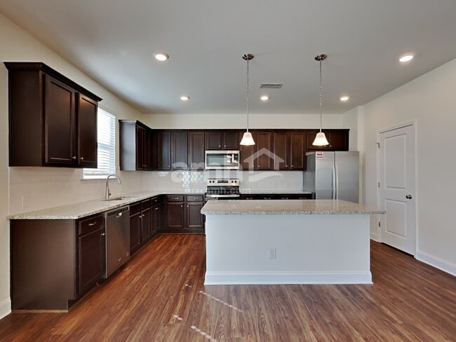 Photo - 157 Larragan Dr