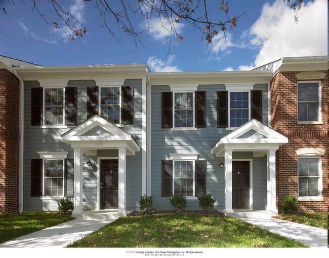 Photo - Calvert Heights Townhouse Apartments