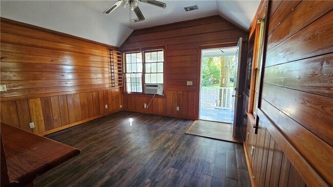 Photo - 724 Oglethorpe St