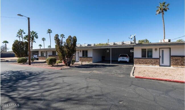 Photo - 2020 W Hayward Ave