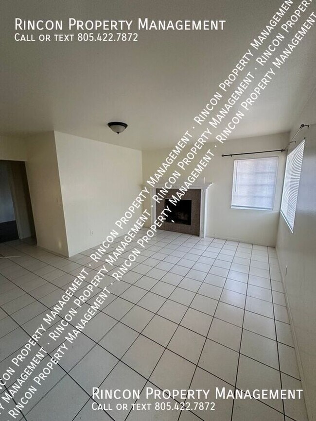 Photo - Available Now!!! 2 Bedroom Duplex Home in ... Unidad 5417 Roland Way