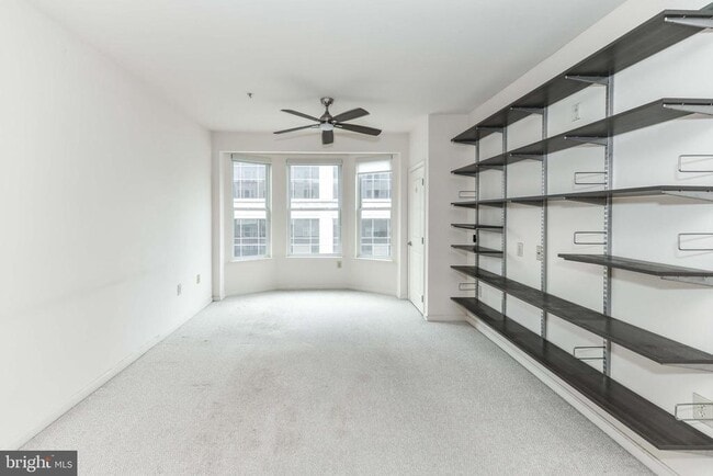 Building Photo - 2665 Prosperity Ave Unit 240