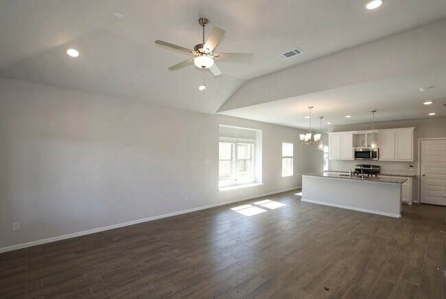 14057 Earlham St