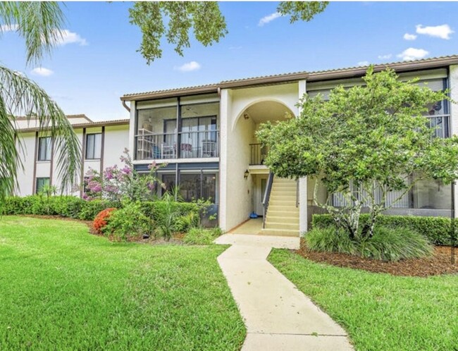 Photo - 2114 SW Silver Pine Way Condo Unit 121-C1