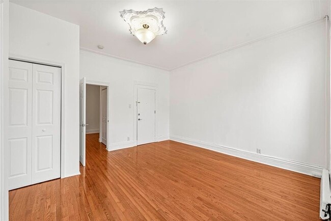 Photo - 242 Palisade Ave Unit 2