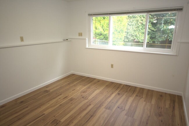 15822 5th Pl S Unit B
