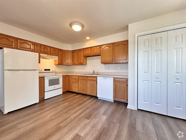 Building Photo - 4 Girard St Unit B Rental