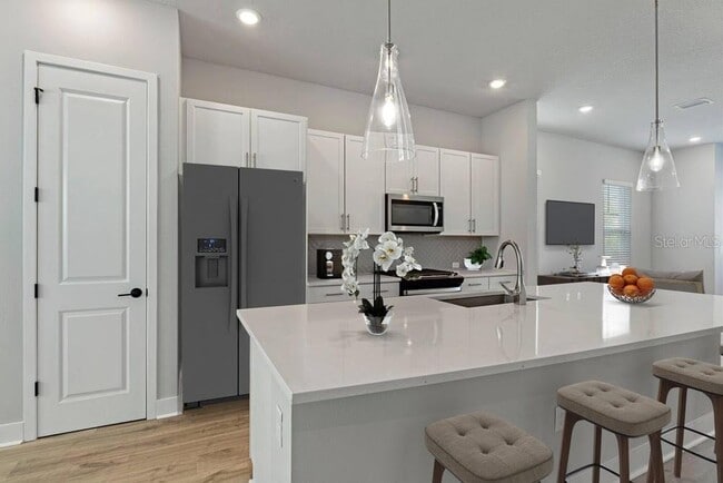 Photo - 89 28th St S