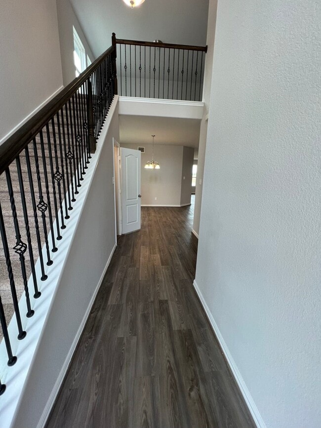 Photo - 15446 Islandview Ln