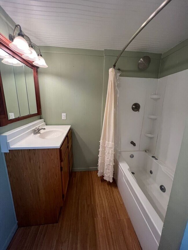 Only 2 Blocks from Main St Travelers Rest! Rental House Rental in