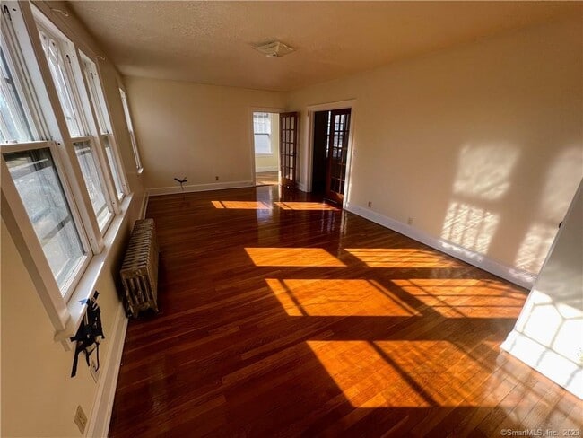 Photo - 89 Vance St