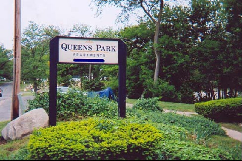 Photo - Queen's Park Apartments