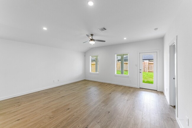 Photo - 30226 Belgrade Pk Ln