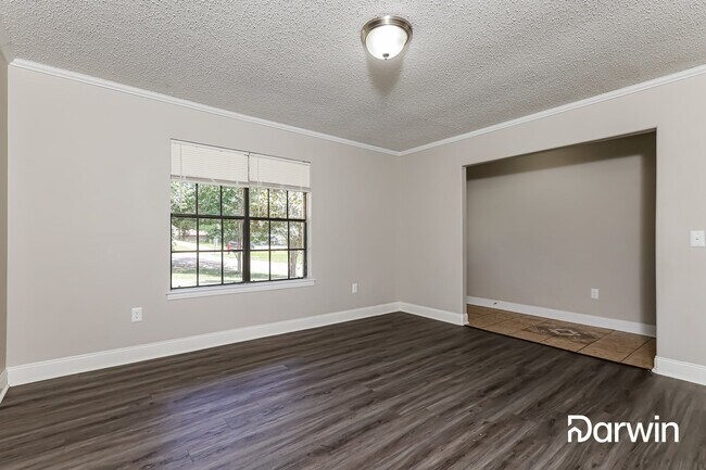 Photo - 721 Green Forest Rd