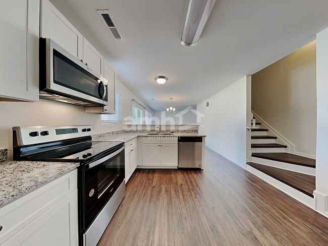 Photo - 5613 Topsail Ct