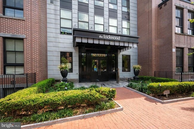 Photo - 1339 E St SE Unit 309