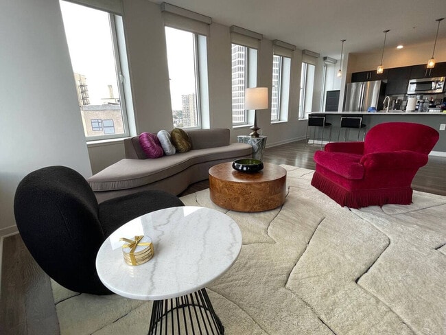 Photo - 290 E Broad St Apartment Unit ID1237044P