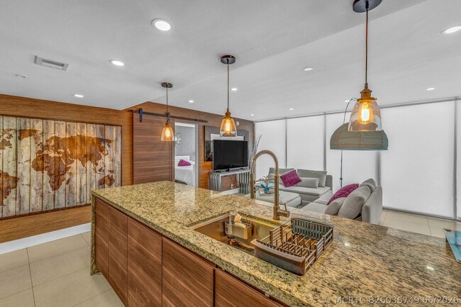 Photo - 7601 E Treasure Dr Unit 416