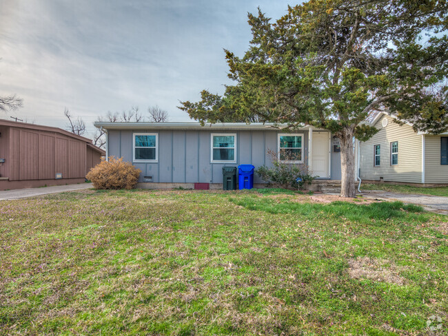 Building Photo - 1238 Iowa St Rental