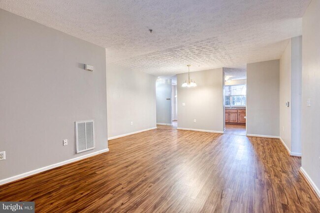 Photo - 736 Heather Stone Loop Unit 74