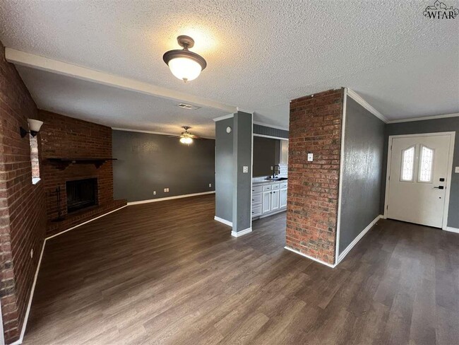 Photo - 5026 Lakefront Dr