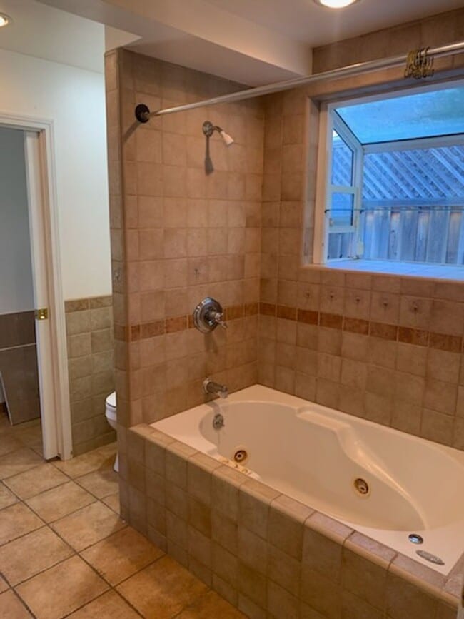 Photo - 3 BD/ 2BA Home for Rent-Walk to Downtown Calistoga/Private Yard + Vineyard Pergola