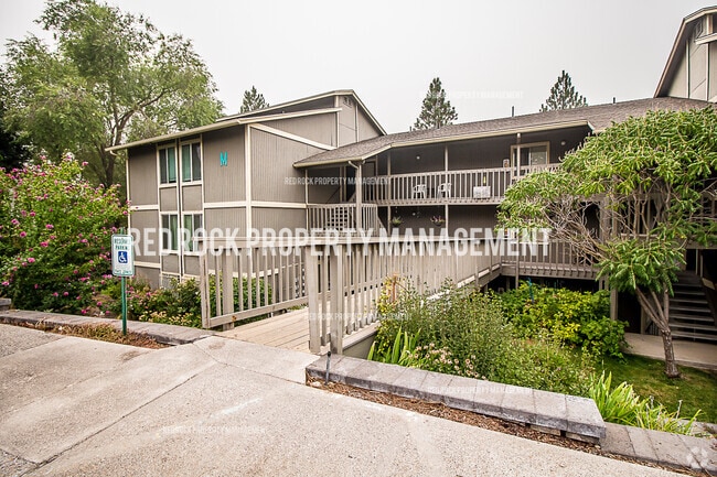 Building Photo - 6017 E 6th Ave Rental