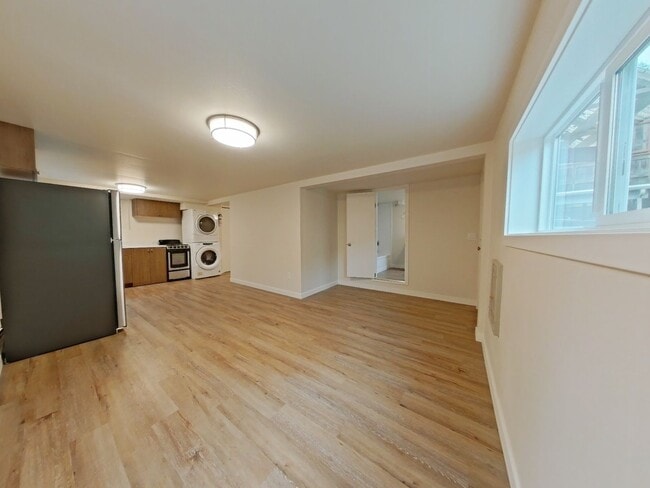 Photo - Emerald Alley Duplex Unit 1986 Emerald Alley