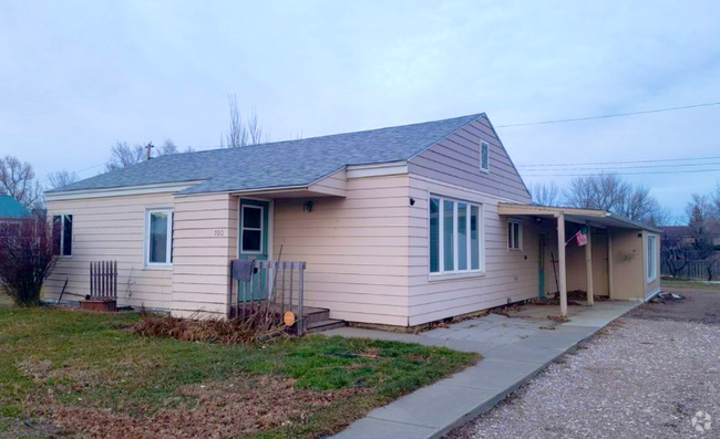 Building Photo - 700 5th Ave W Rental