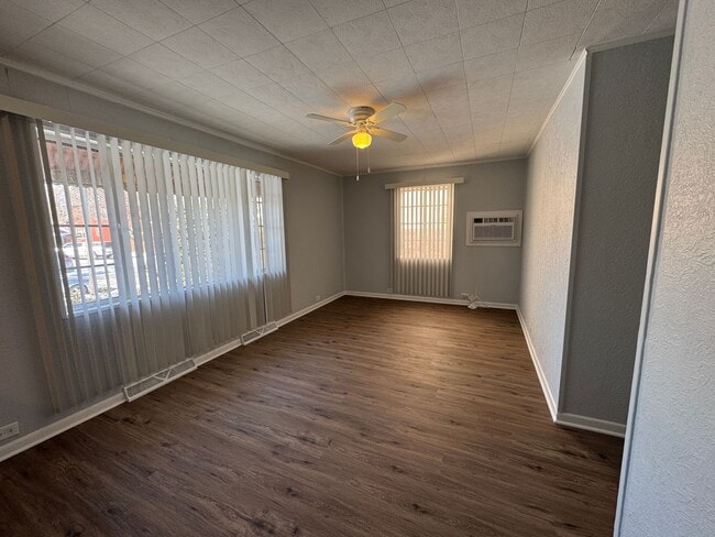 Photo - 4429 N Neenah Ave